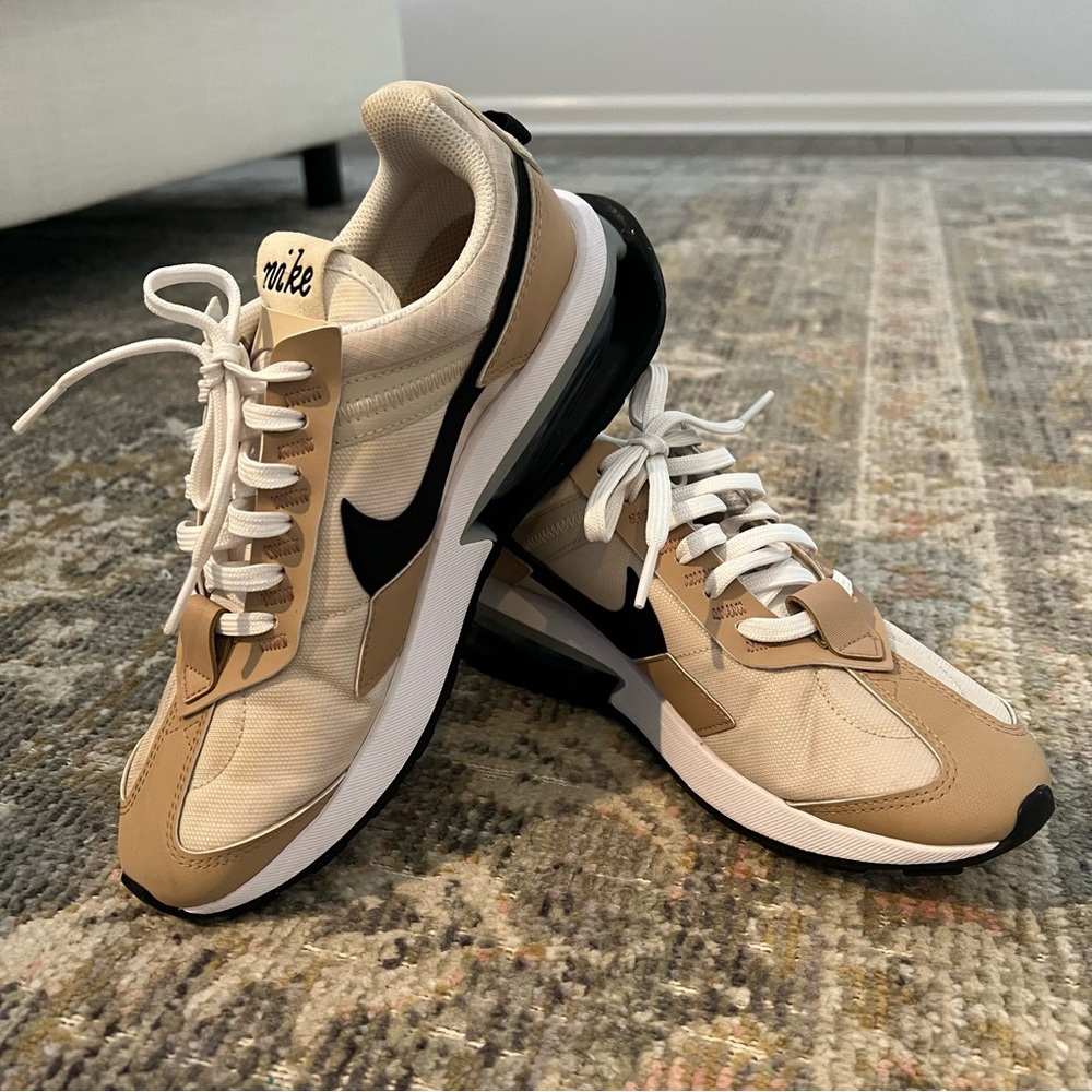 Nike Air Max Pre-Day Beige 7.5